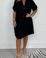 Noeilla - Lässiges Locker Sitzendes Baumwoll Kleid Mit Knöpfen in Schwarz