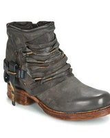 Hanna | Damen Lässige Stiefeletten mit seitlicher Schnalle in Schwarz