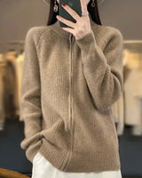 Julia | Damen Klassische Strickjacke mit Langarm in Braun