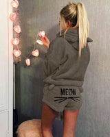 Damen nan kuscheliges zweiteiliges Lounge-Set mit Kapuzenpullover und Shorts mit MEOW-Stickerei Drune in Armeegrün