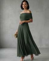 Juni | Off-Shoulder Drapiertes Midi-Kleid in Grün
