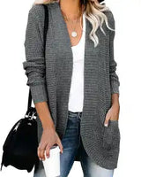HANAE –  Long-cardigan mit retro-flair in Dunkelgrau