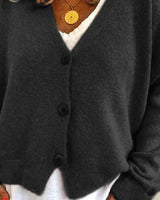 Birgit | Damen Freizeit-Strickjacke mit V-Ausschnitt und Knöpfen in Schwarz