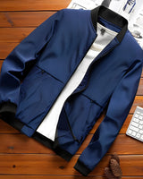 LOUKA - Die funktionale und elegante Übergangsjacke in Blau