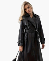 Edith | Damen Langer Gürtetragender Kunstleder Trenchcoat in Schwarz