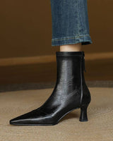 Sanduni - Leder Stiefelette Mit Mittlerem Absatz in Schwarz