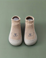 Bequeme Slip-On Kindersockschuhe - HappySteps in Hellbraun