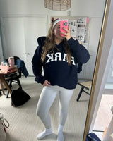 Damen Varsity Sweatshirt in Marineblau mit Weißen Buchstaben