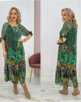 Akarsha - Elegantes Kleid Mit Kurzen Ärmeln in Grün