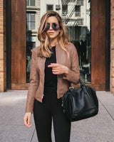 Damen nan schmal geschnittene Lederjacke mit Stehkragen und Zwei-Wege-Reißverschluss Drune in Khaki