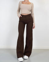 Damen High Waist Hose mit geradem Bein in Braun