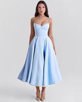 Zendaya - Stilvolles Kleid mit doppelter Schicht in Blau