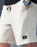Zaniel - Bequeme Shorts mit Kordelzug in Weiß