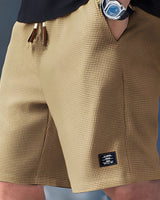 Zaniel - Bequeme Shorts mit Kordelzug in Beige