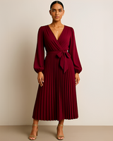 Naomi - Elegantes Kleid mit V-Ausschnitt und Raffungen in Rot
