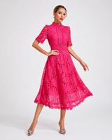Hallie - Trendiges Midikleid in Rosa