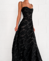 Sandra - Schickes Enganliegendes Maxikleid in Schwarz