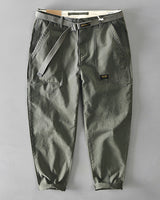 Jeoffrey - Komfortable Hose mit weitem Schnitt und Gürtel in Grau