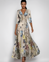 Emilia - Trendiges Enges Kleid in Beige