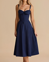 Kiana - Stilvolles Midikleid mit Schlitz in Dunkelblau