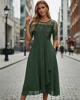 Victoria - Elegantes Sommerkleid mit Spitzen in Grün