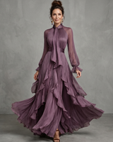 Demetria | Rüschendetail Maxikleid mit Bindeband in Lila