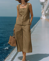 Zeitloses Weißes Baumwoll-Leinen Top mit Quadrat-Ausschnitt und Passenden Capri-Hosen Set in Khaki