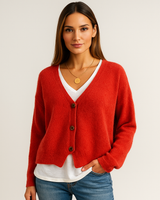 Kurze Damenstrickjacke aus weichem Strick - Noor in Rot