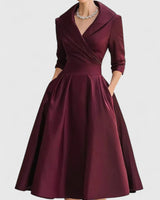 Marcelle - Zeitloses Eleganzkleid in Burgunderrot (Fast ausverkauft)