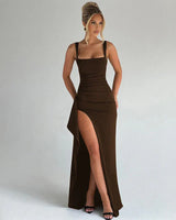 Aria | Elegantes Slip-Maxikleid mit offenem Rücken in Braun