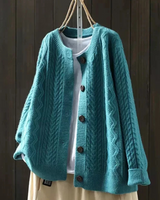 THE LORENZA | STRICKJACKE MIT ZOPFMUSTER in Blau