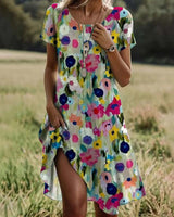 Priya - Wasserfarben-Blütenkleid in Weiß-Rosa-Blau (Fast ausverkauft)
