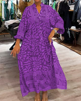 Carmilla - Lebhaftes Bedrucktes Kleid in Lila