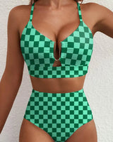 Clara | Zweiteiliger Bikini mit U-Bügel und Cut-Out in Grün Kariert