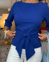 Shaniera – Stilvolles Oberteil Mit Bindegürtel in Blau