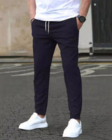 Bekzat - Hose Mit Geradem Bein in Marineblau