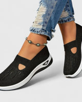 Regine | Damen Slip-On Atmungsaktive Mesh-Walking-Sneaker in Schwarz