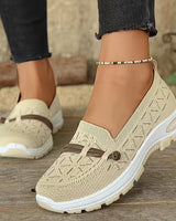 Xylah - Bequeme Slip-on-Wanderschuhe in Beige