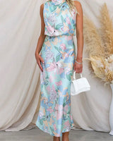Satin Maxikleid mit Blumendruck Bindebund und tailliertem Schnitt in Blau