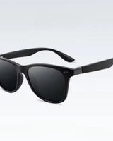 LuxFrame - Premium Sonnenbrille Mit Eckigem Rahmen in Schwarz