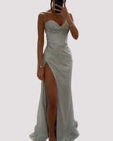Bonnie - Elegantes Maxikleid mit Schlitz in Silber