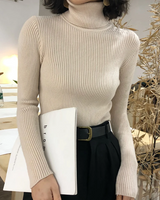 Damen Slim Fit Rollkragenpullover in Beige
