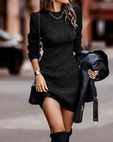 RANIA – Elegantes Strickkleid für Herbst und Winter in Schwarz