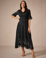 Aishana Damen kurzarm bedrucktes Midi Kleid in Schwarz