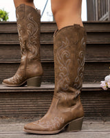 Kathleen | Gepolstert Runde Spitze Stiefel in Braun