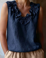 Safiya – Ärmellose Bluse MIT Rüschen Am Ausschnitt in Marineblau