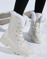 Halbhohe Damenstiefel im funktionellen Winterdesign - Svala in Weiß