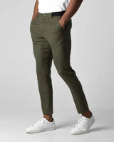Premium Stretch-Chino in Grün