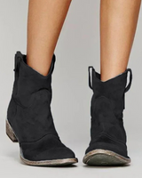 Damen Stiefel mit spitzer Spitze in Schwarz