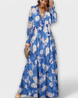 Lukrecija - Maxi Kleid Mit Blumenmuster Und V-Ausschnitt in Blau